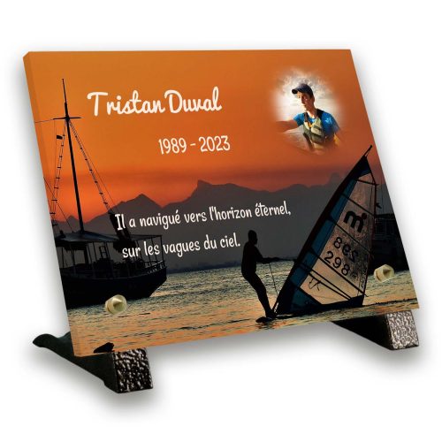 Plaque funéraire photo thème planche a voile avec support pieds