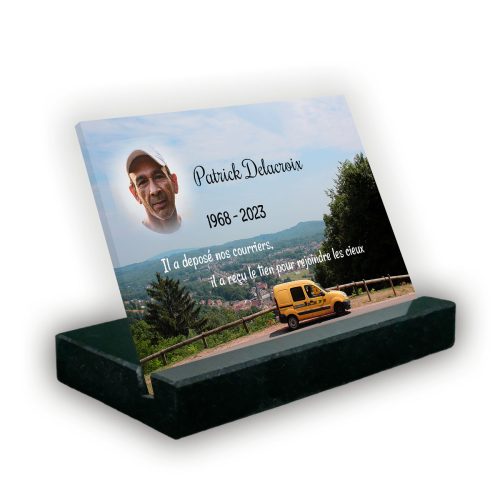 Plaque tombale personnalisée facteur socle en granit noir texte photo